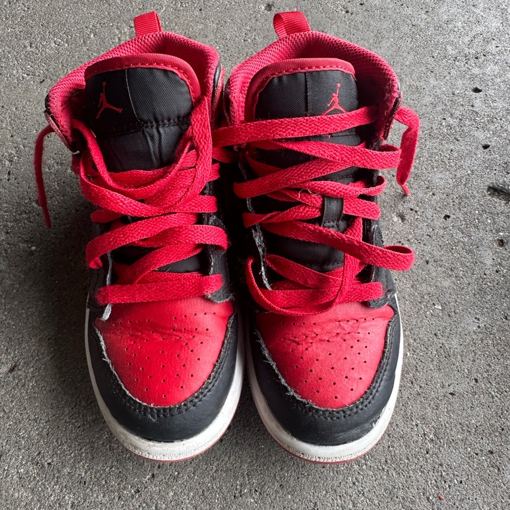 Kids Nike Air Jordan Retro Size 12C Red and Black